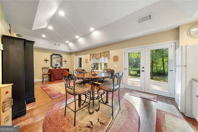 31 Fawn Lake Trail NE, White, GA 30184