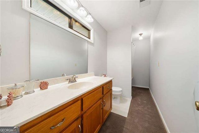 31 Fawn Lake Trail NE, White, GA 30184