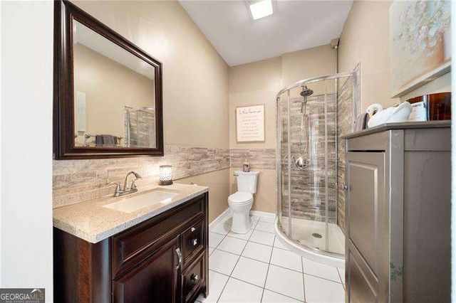 31 Fawn Lake Trail NE, White, GA 30184