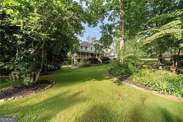 31 Fawn Lake Trail NE, White, GA 30184