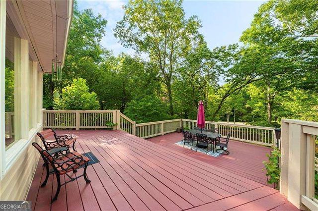 31 Fawn Lake Trail NE, White, GA 30184