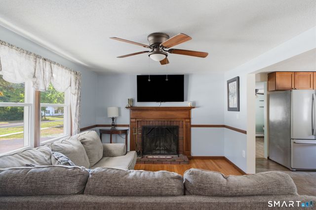 60 Simon Road, Enfield, CT 06082