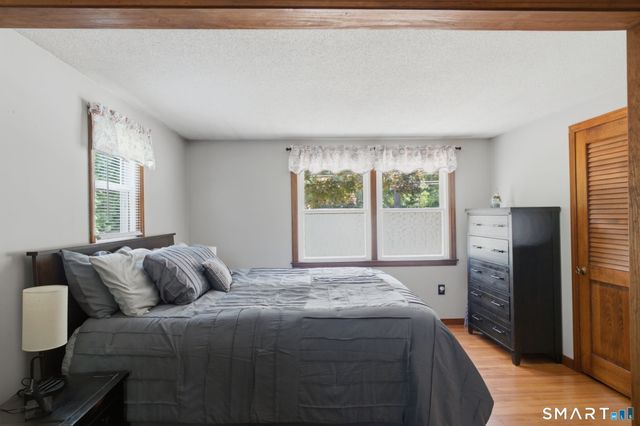 60 Simon Road, Enfield, CT 06082