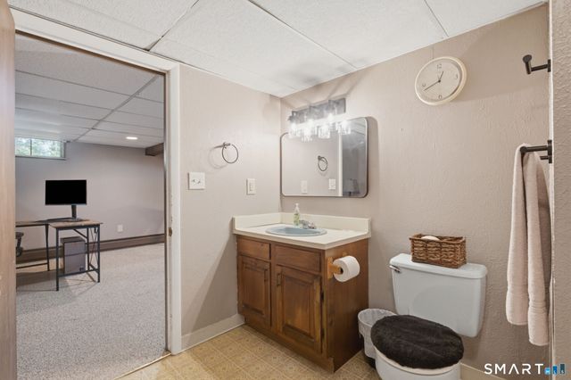 60 Simon Road, Enfield, CT 06082