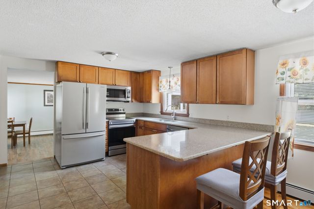 60 Simon Road, Enfield, CT 06082