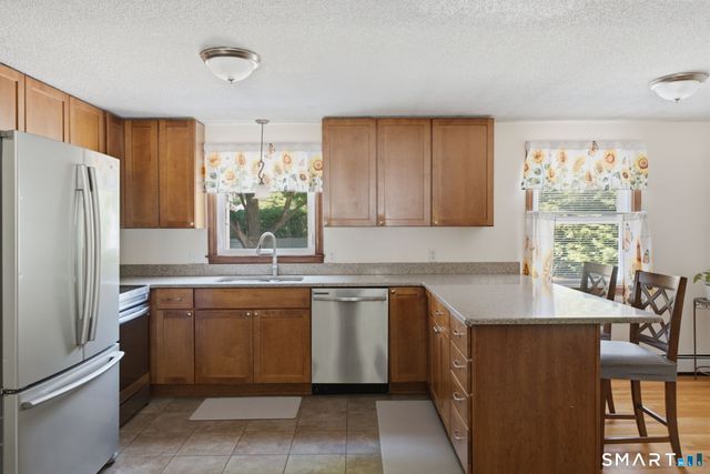 60 Simon Road, Enfield, CT 06082