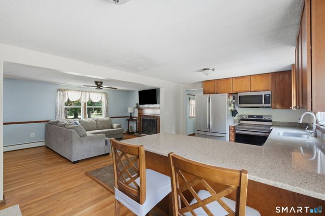 60 Simon Road, Enfield, CT 06082