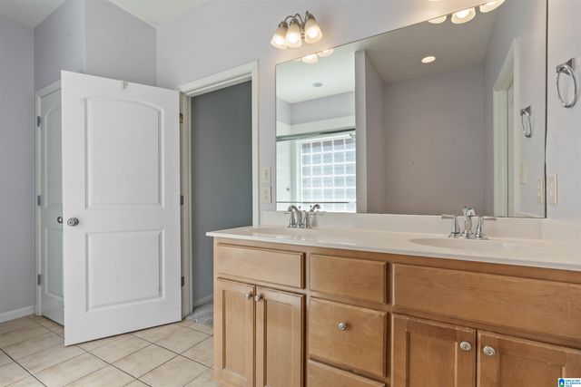 915 VALLEY CIRCLE, Leeds, AL 35094