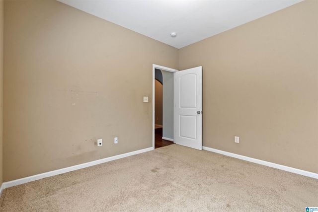 915 VALLEY CIRCLE, Leeds, AL 35094
