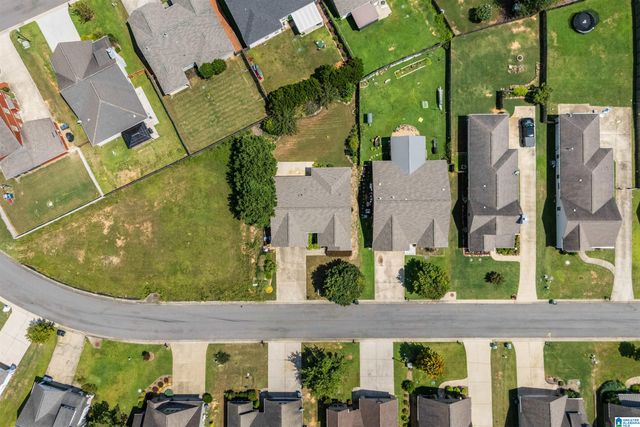 915 VALLEY CIRCLE, Leeds, AL 35094