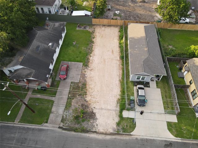 2513 Sumpter Street, Houston, TX 77026