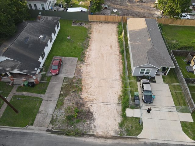 2513 Sumpter Street, Houston, TX 77026