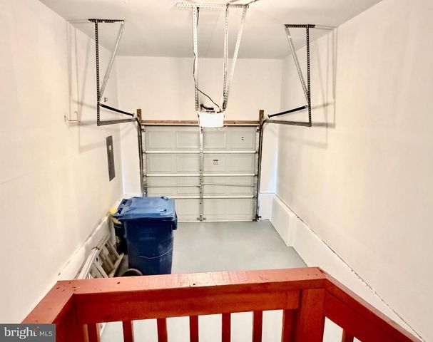 313 FOUNTAYNE LN, Trenton, NJ 08648
