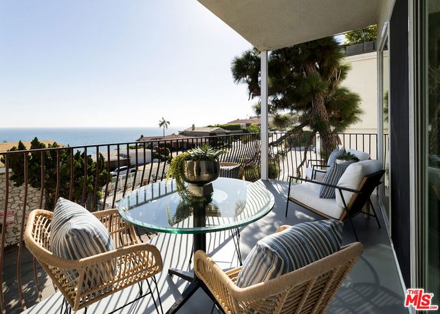 18111 Coastline Drive 1, Malibu, CA 90265