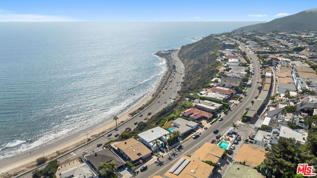 18111 Coastline Drive 1, Malibu, CA 90265