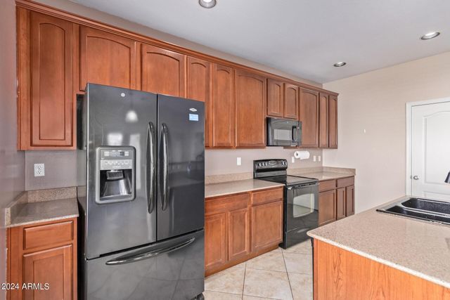 4937 N 108th Avenue, Phoenix, AZ 85037