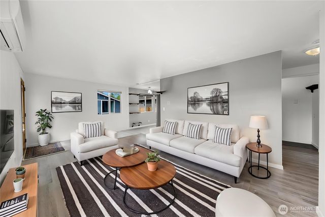 9020 13th ST NE, Lake Stevens, WA 98258