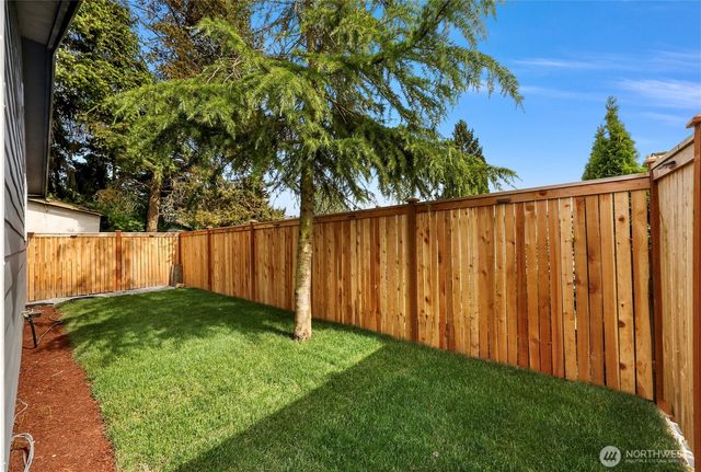 9020 13th ST NE, Lake Stevens, WA 98258