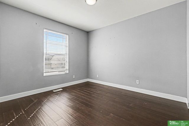 8718 Wyoming Street, Omaha, NE 68122