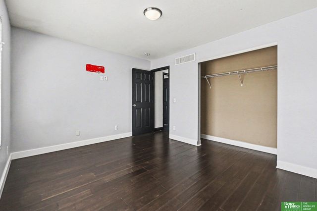 8718 Wyoming Street, Omaha, NE 68122