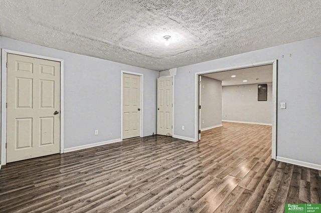 8718 Wyoming Street, Omaha, NE 68122