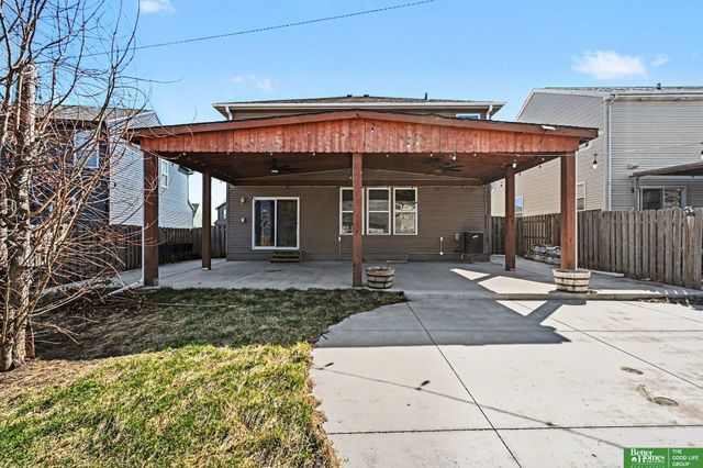 8718 Wyoming Street, Omaha, NE 68122