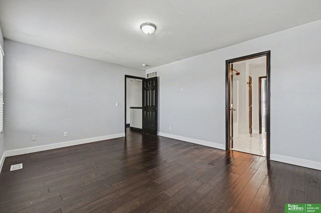 8718 Wyoming Street, Omaha, NE 68122