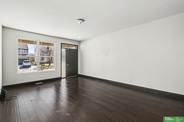 8718 Wyoming Street, Omaha, NE 68122