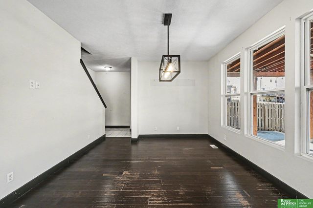 8718 Wyoming Street, Omaha, NE 68122