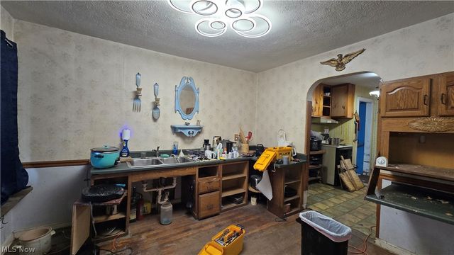 237 N Turner Road, Youngstown, OH 44515