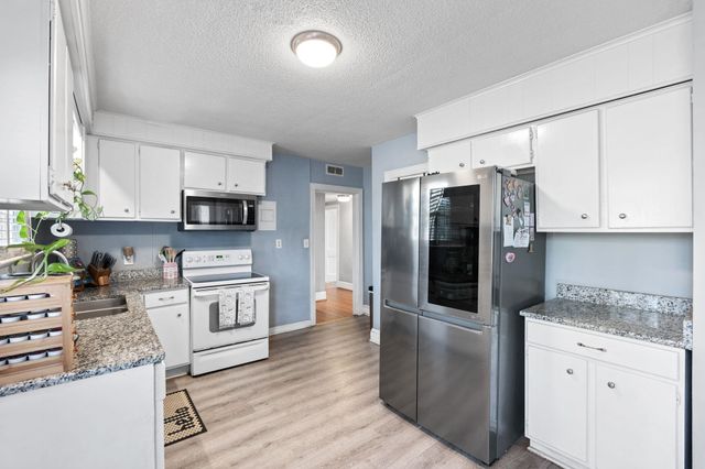 315 Briarwood Road, Spartanburg, SC 29301