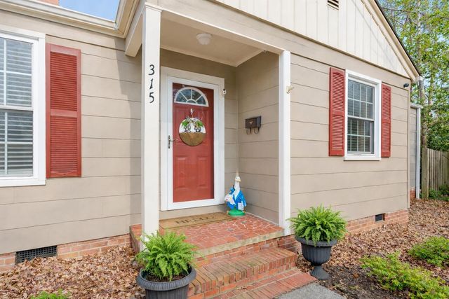 315 Briarwood Road, Spartanburg, SC 29301