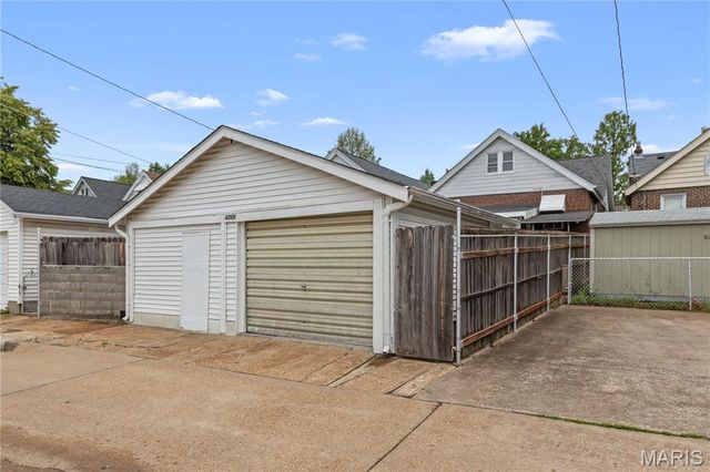 6266 Marmaduke Avenue, St Louis, MO 63139