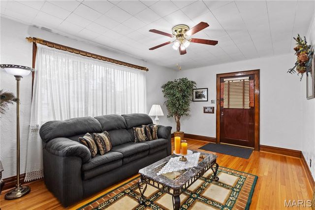 6266 Marmaduke Avenue, St Louis, MO 63139