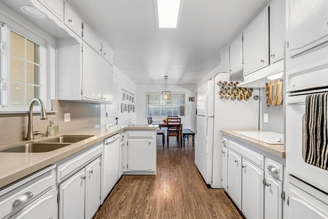 1263 E Ellery Avenue, Fresno, CA 93710