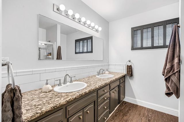 1263 E Ellery Avenue, Fresno, CA 93710