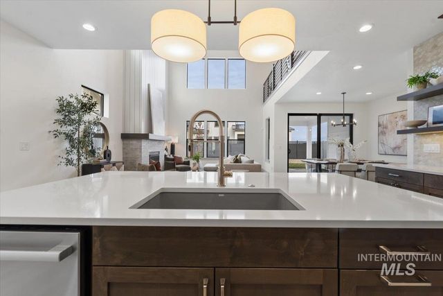 7580 W Old School St Fremont, Meridian, ID 83646