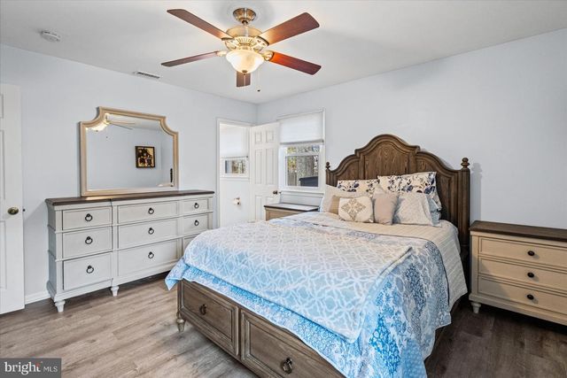 1237 HILLCREEK RD, Pasadena, MD 21122