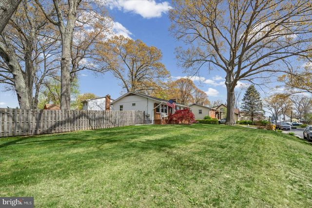 1237 HILLCREEK RD, Pasadena, MD 21122