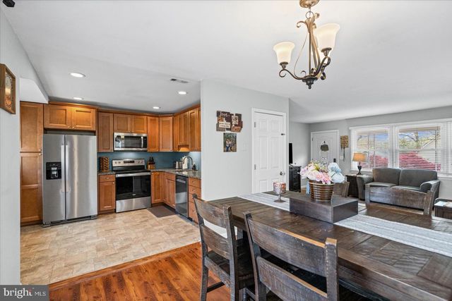 1237 HILLCREEK RD, Pasadena, MD 21122