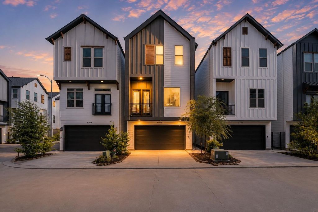 3705 Creekmont Green Lane, Houston, TX 77091
