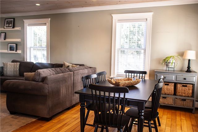 7 Squantum Street, Cranston, RI 02920