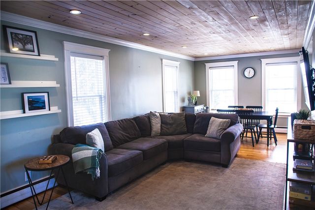 7 Squantum Street, Cranston, RI 02920