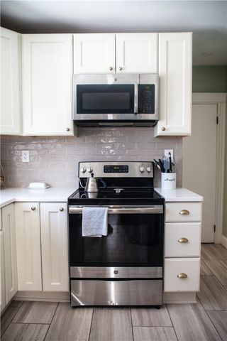 7 Squantum Street, Cranston, RI 02920