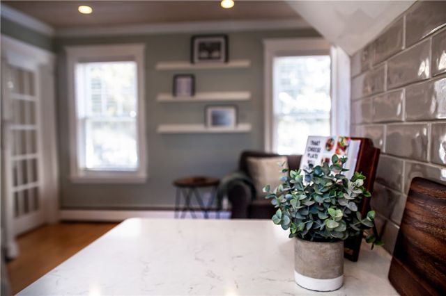 7 Squantum Street, Cranston, RI 02920