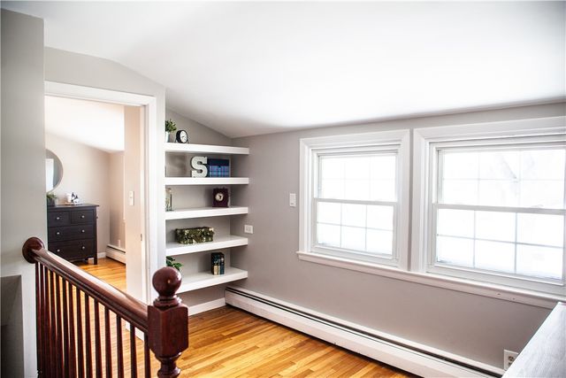 7 Squantum Street, Cranston, RI 02920