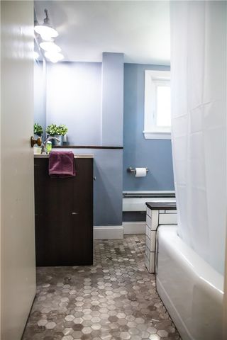 7 Squantum Street, Cranston, RI 02920