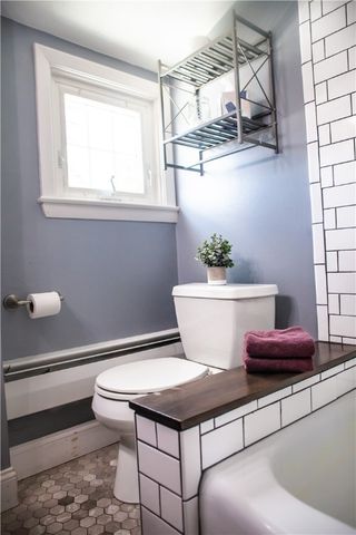 7 Squantum Street, Cranston, RI 02920