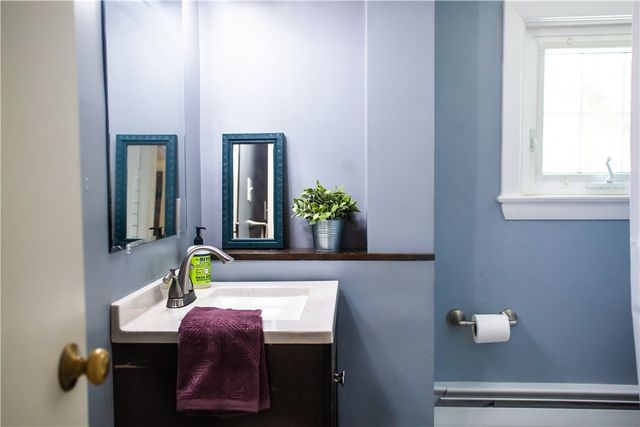 7 Squantum Street, Cranston, RI 02920