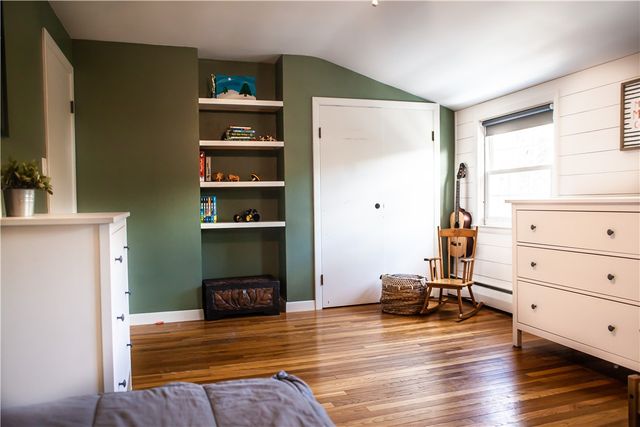 7 Squantum Street, Cranston, RI 02920